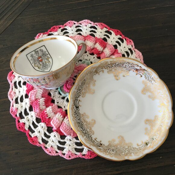 Seltmann Weiden Bavaria Wien Coat of Arms Porcelain Teacup & Saucer Set - Picture 2 of 13